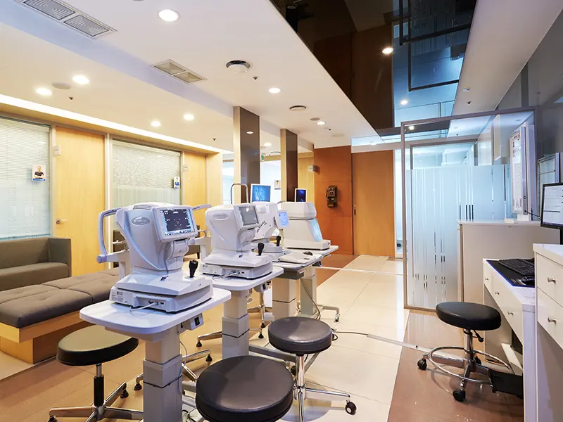 Apgujeong S&B Ophthalmology Clinic (2)